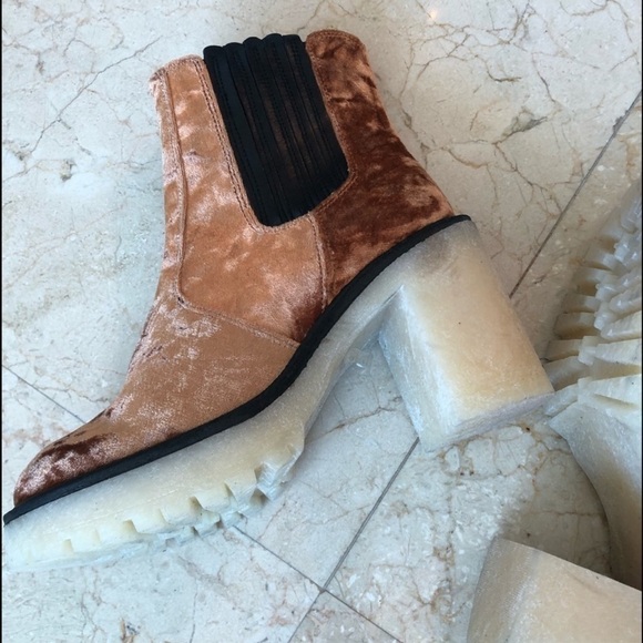 Free People James Chelsea Ankle Velvet Boots - Picture 5 of 16